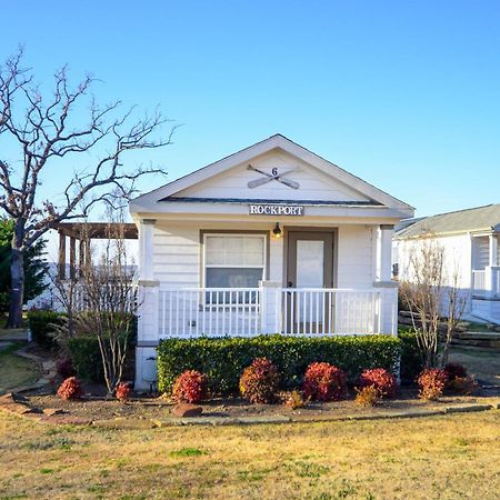 Crosstimbers Marina And Cottages Sperry Экстерьер фото