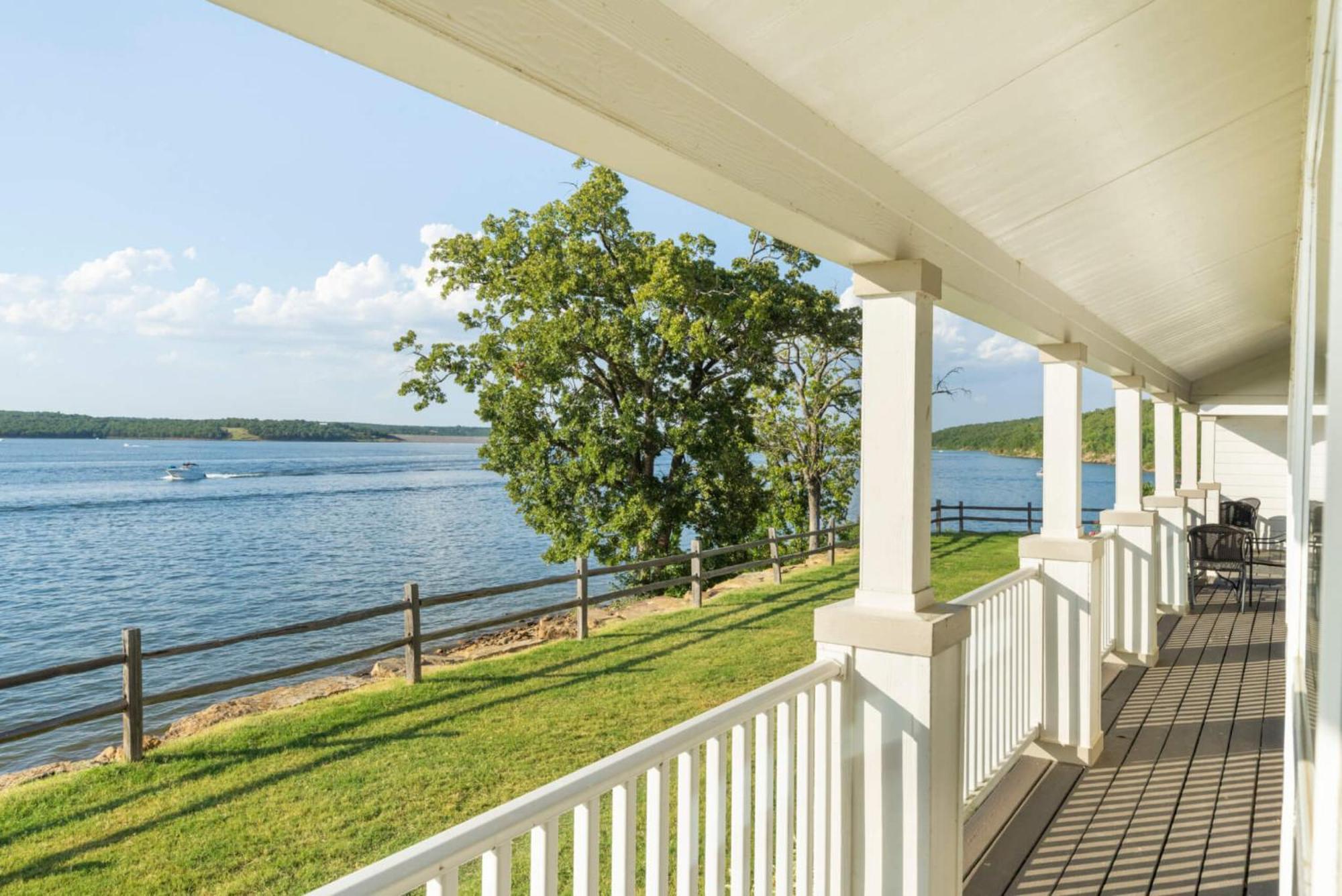 Crosstimbers Marina And Cottages Sperry Экстерьер фото