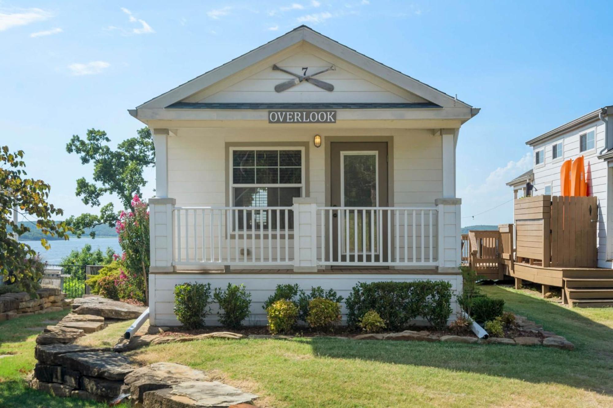 Crosstimbers Marina And Cottages Sperry Экстерьер фото