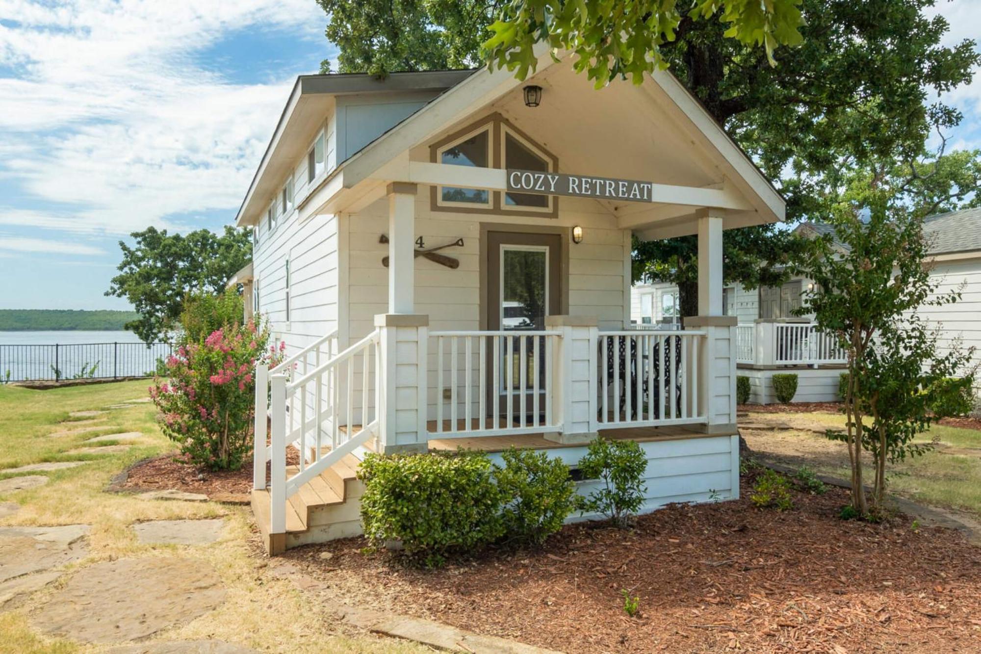 Crosstimbers Marina And Cottages Sperry Экстерьер фото