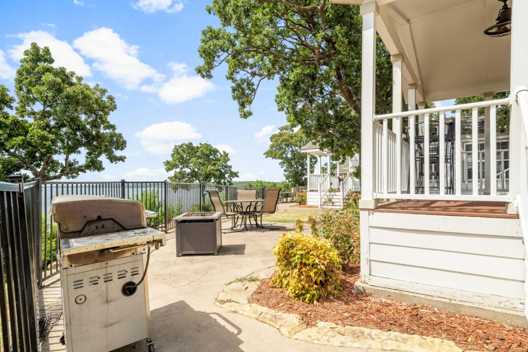 Crosstimbers Marina And Cottages Sperry Экстерьер фото