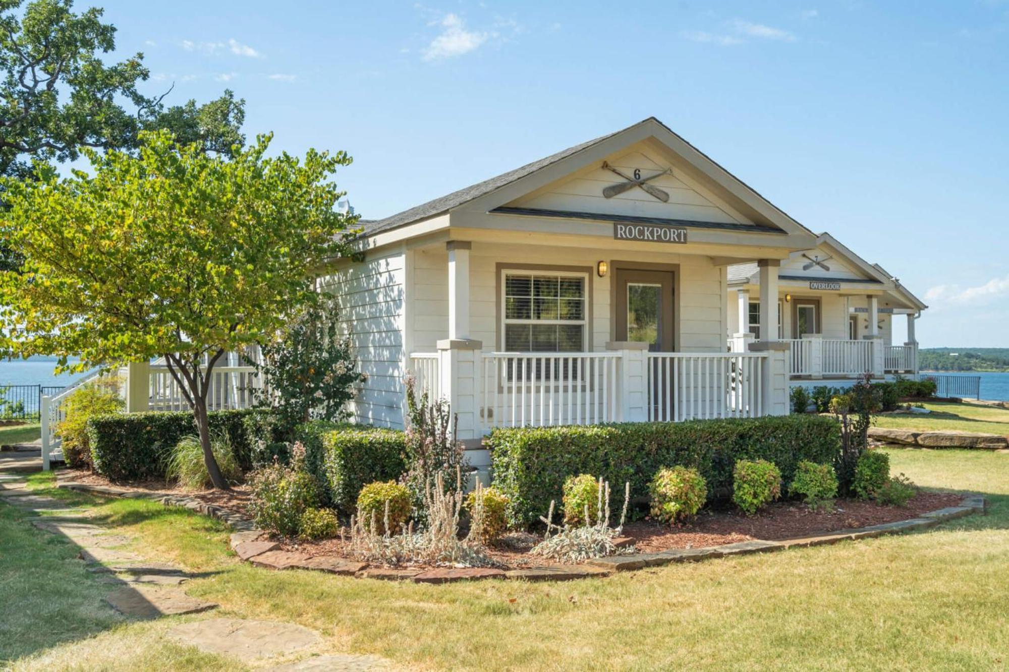 Crosstimbers Marina And Cottages Sperry Экстерьер фото